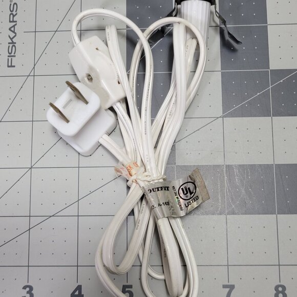 It’s a Wonderful Life – 1993 DHC Lot: Old Grandville House & Ma and Pa Bailey - Picture 14 of 15